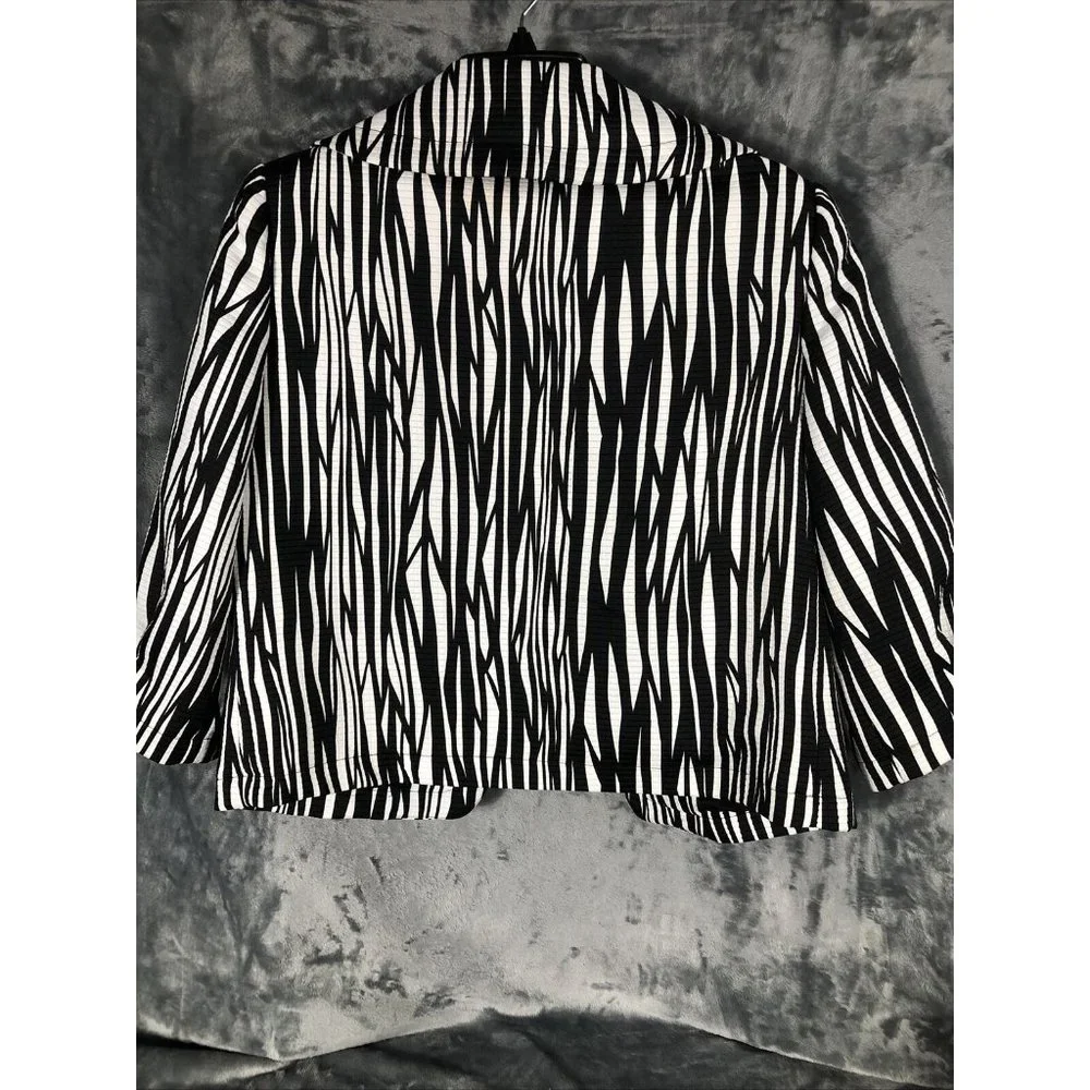 Trevan Blazer Jacket Women’s Size 8 3/4 Length Sleeve Animal Print - Picture 15 of 16
